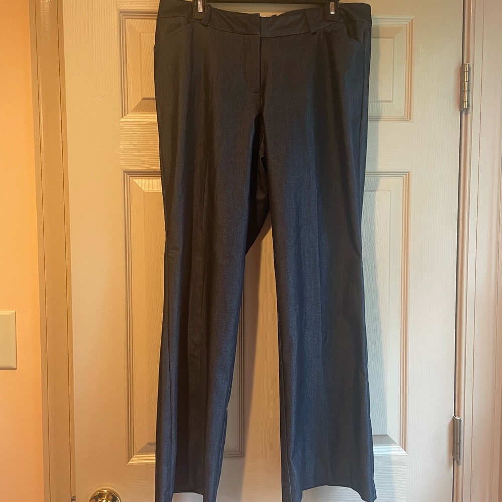 Worthington Women’s “Soft Black” Dress Pants with Faux Back‎ Pockets, Size 14P